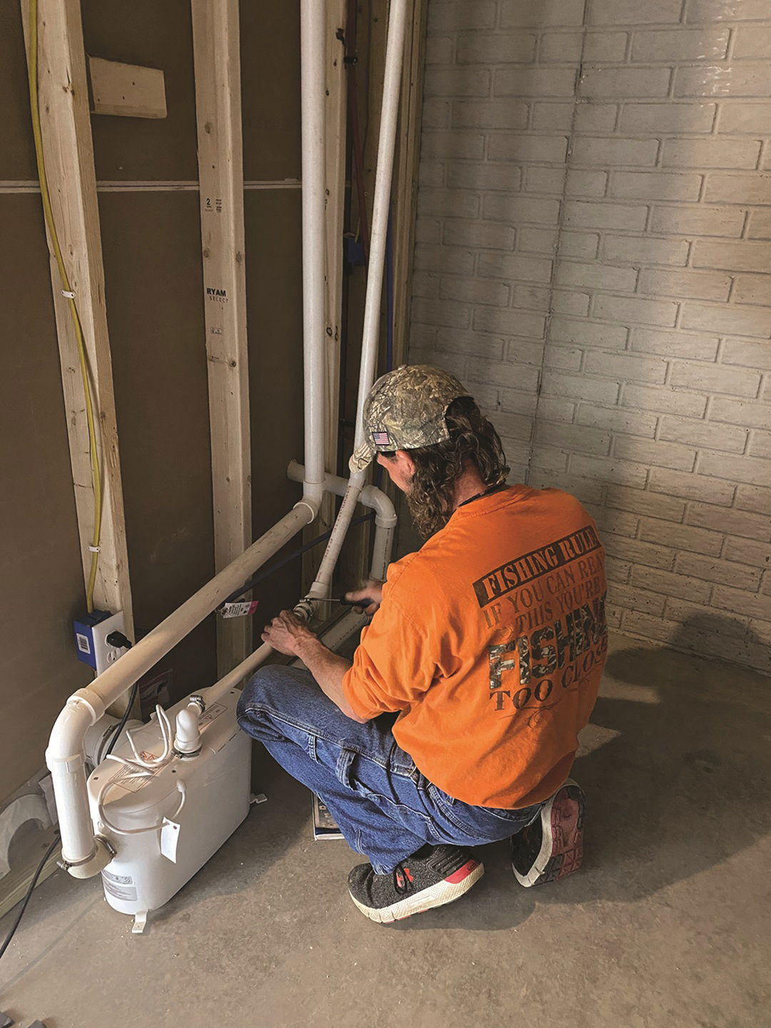 Cum să adaugi o baie fără să spargi betonul